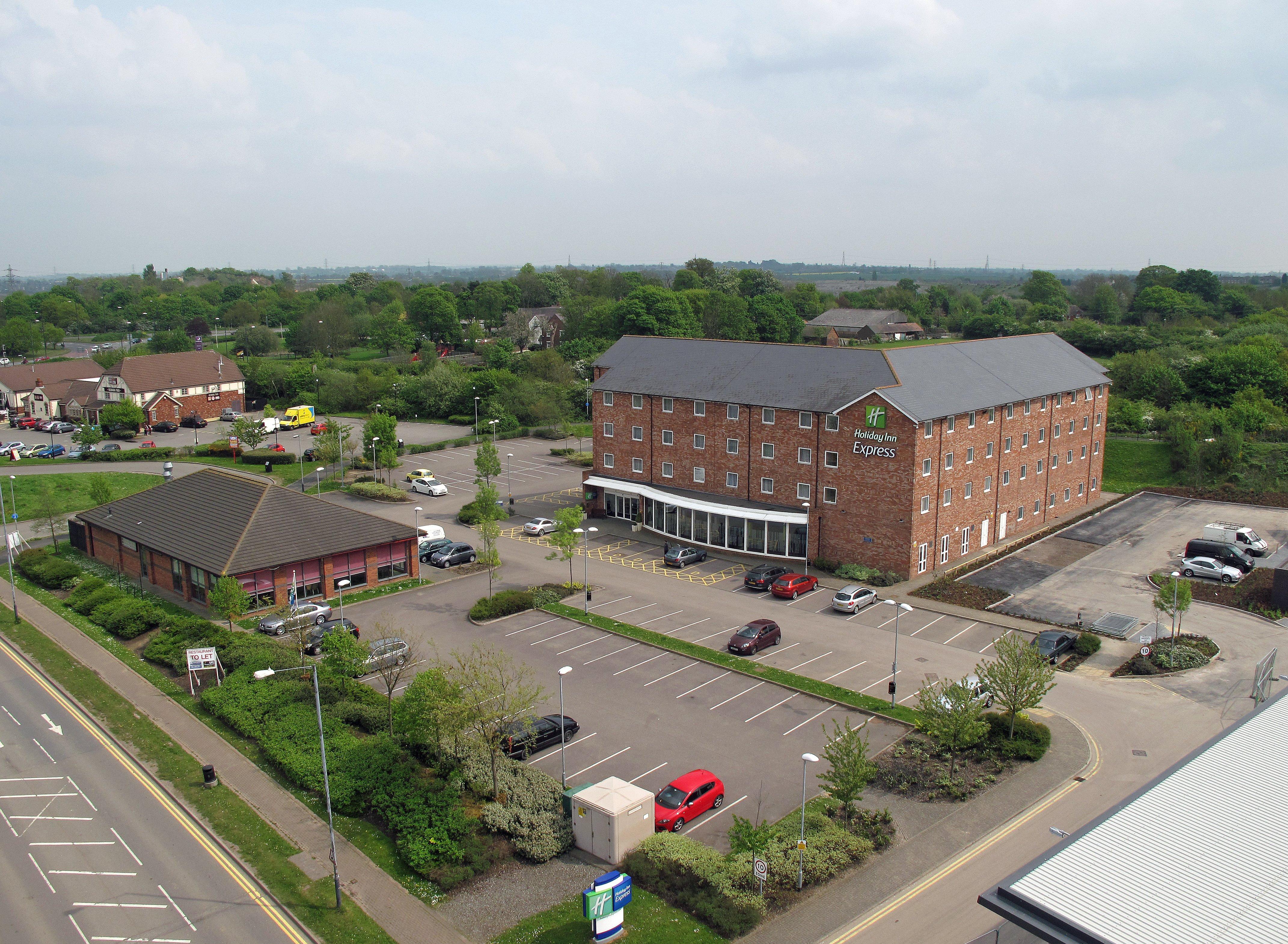 Holiday Inn Express Nuneaton By Ihg Dış mekan fotoğraf