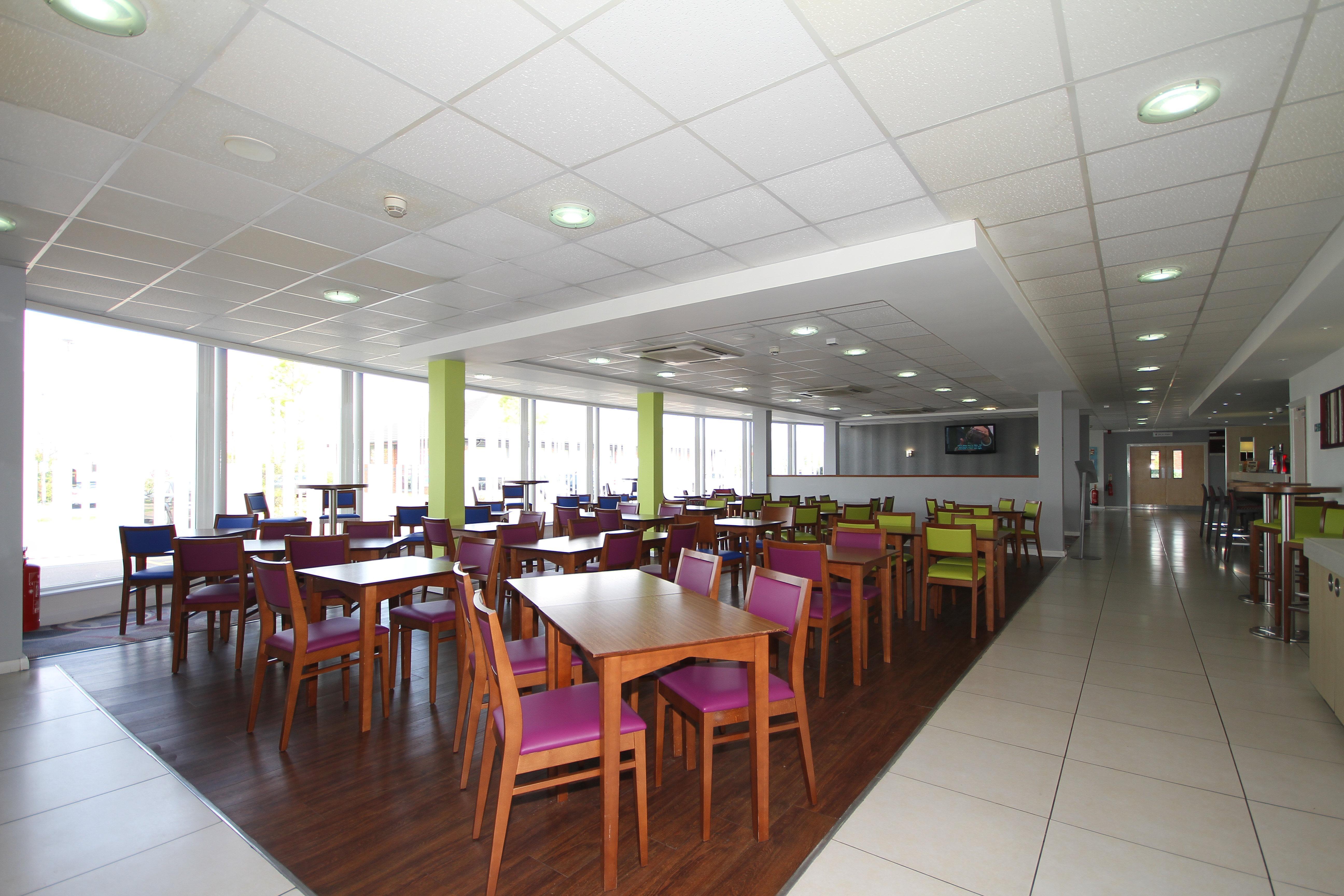 Holiday Inn Express Nuneaton By Ihg Dış mekan fotoğraf