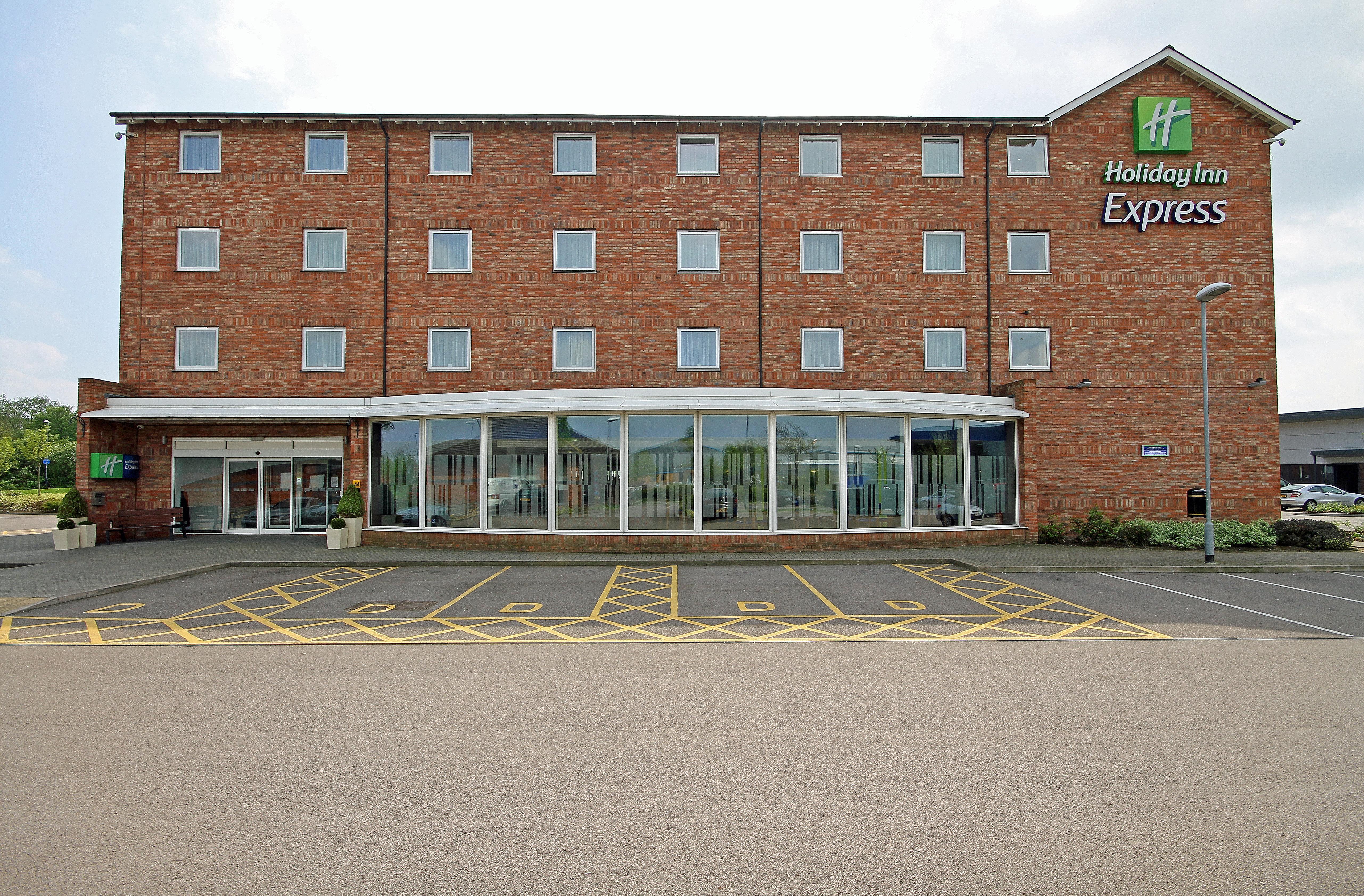 Holiday Inn Express Nuneaton By Ihg Dış mekan fotoğraf