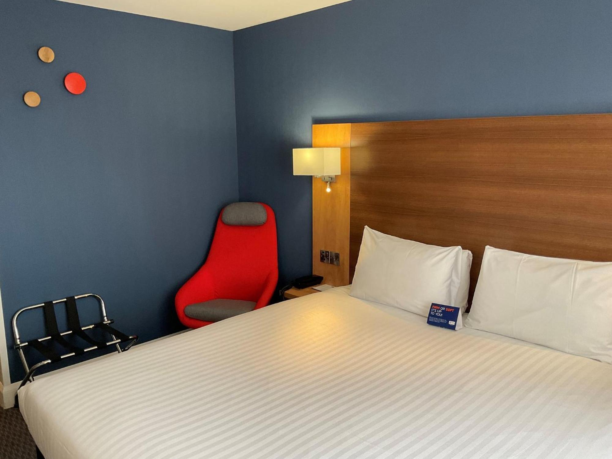 Holiday Inn Express Nuneaton By Ihg Dış mekan fotoğraf