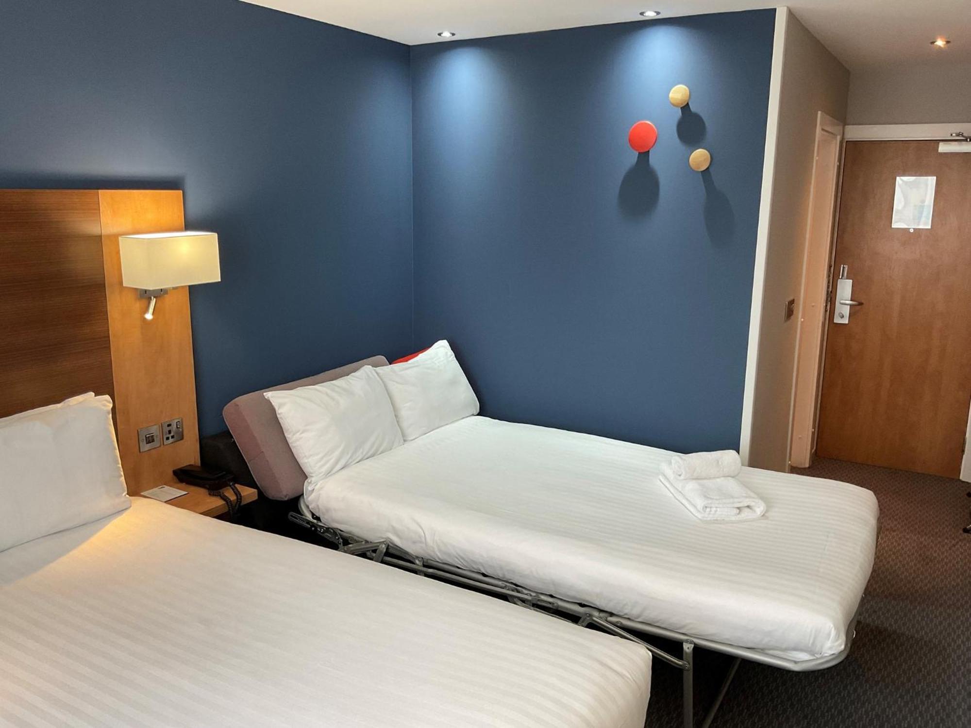 Holiday Inn Express Nuneaton By Ihg Dış mekan fotoğraf