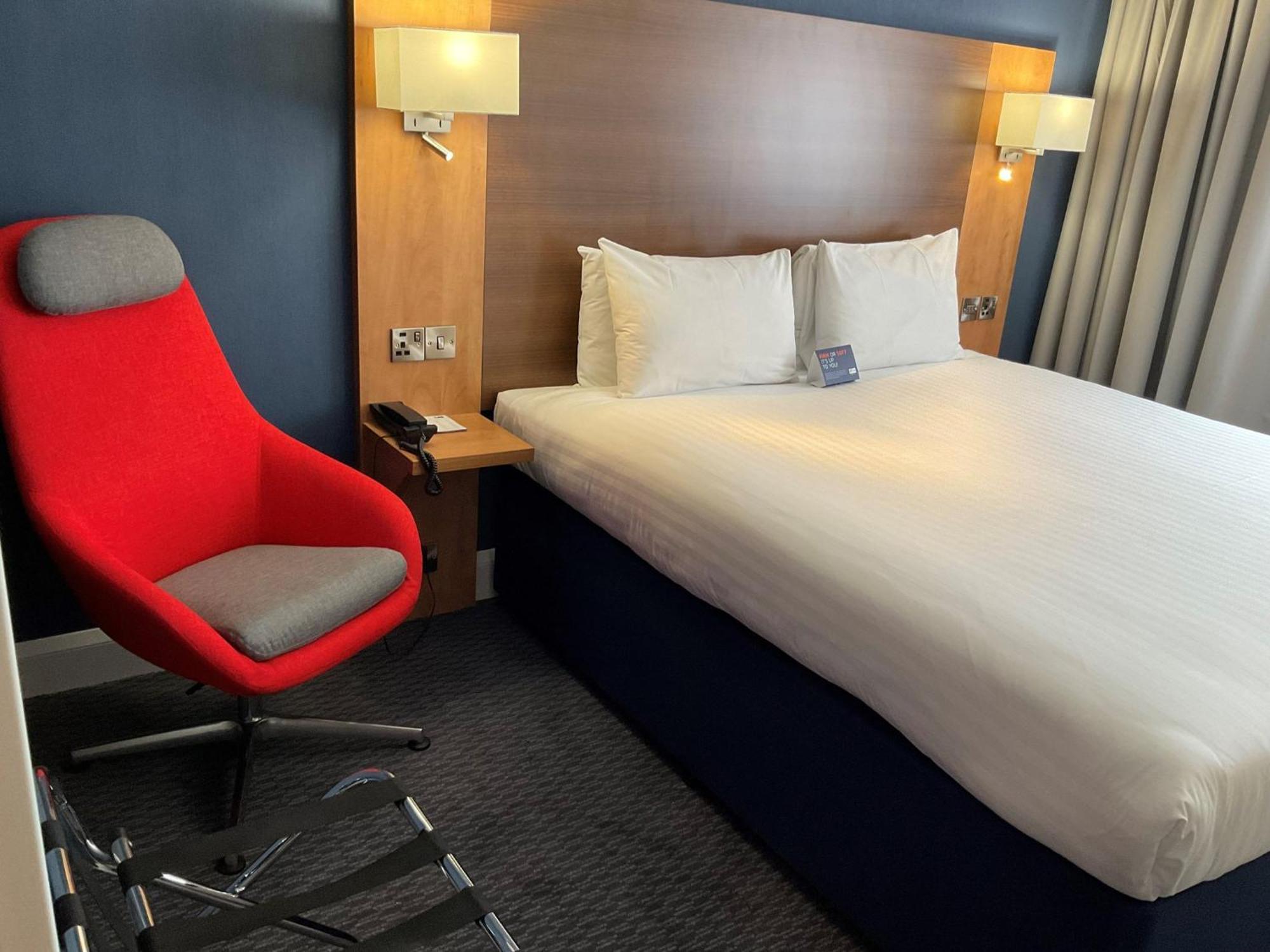 Holiday Inn Express Nuneaton By Ihg Dış mekan fotoğraf