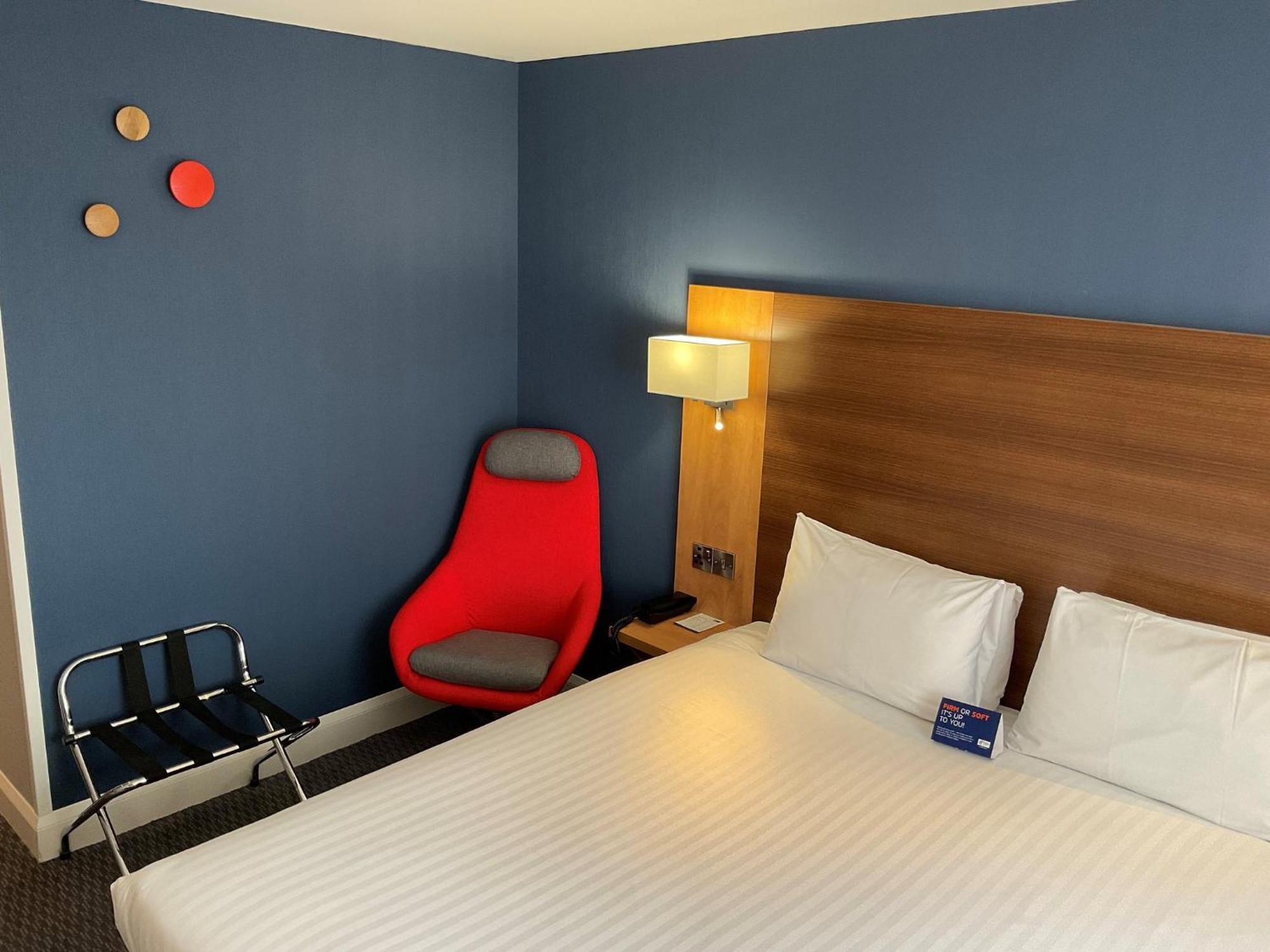 Holiday Inn Express Nuneaton By Ihg Dış mekan fotoğraf
