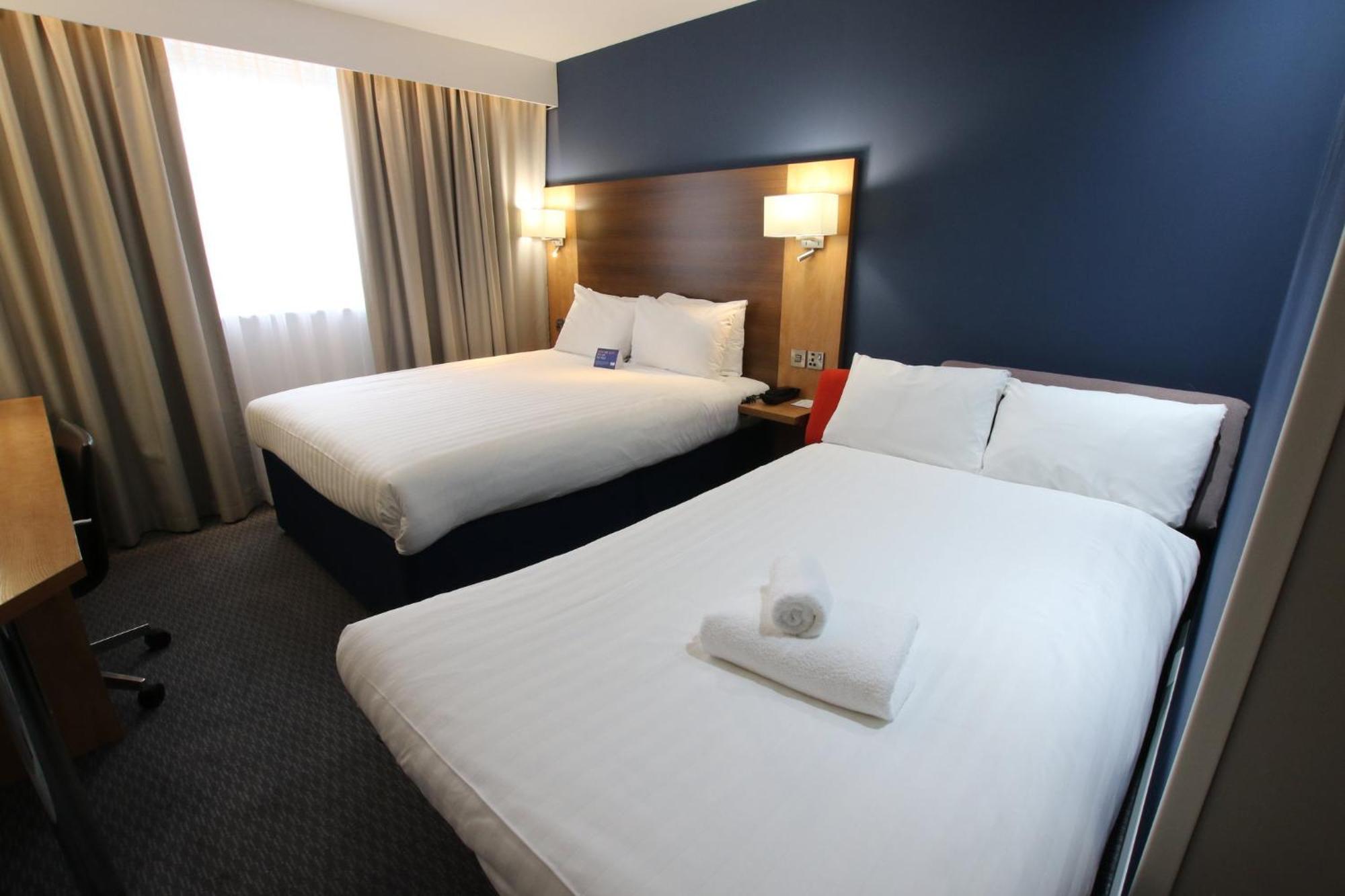 Holiday Inn Express Nuneaton By Ihg Dış mekan fotoğraf