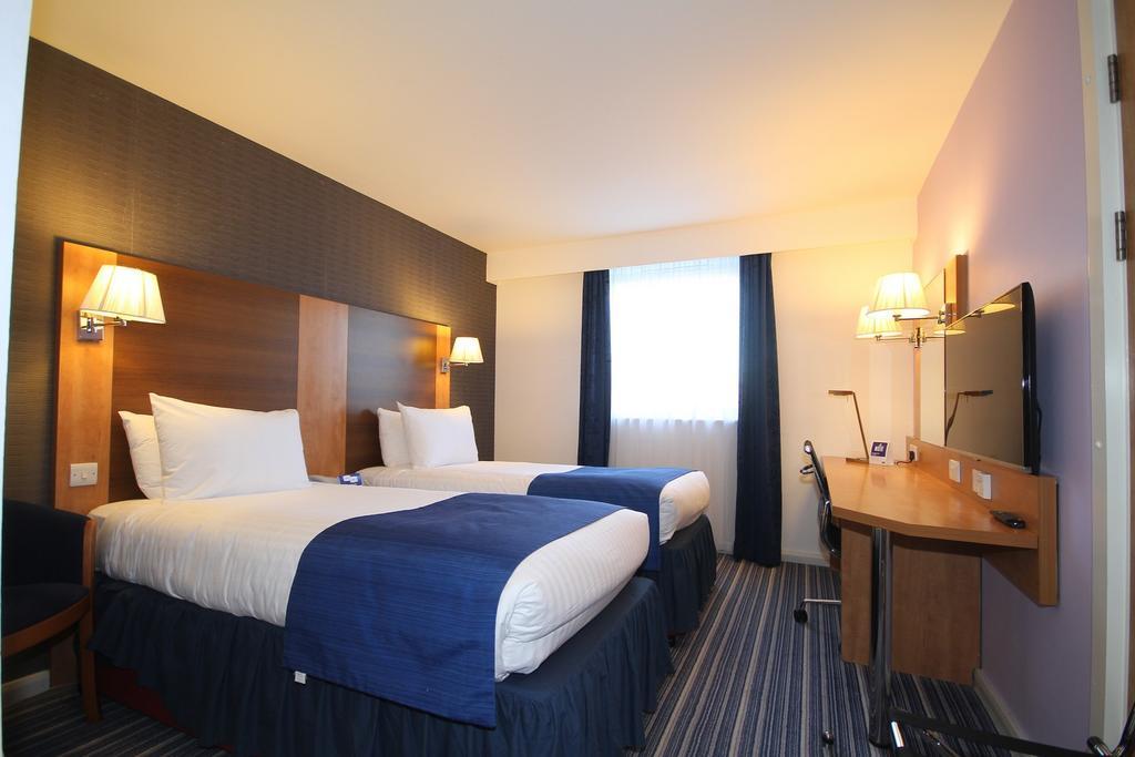 Holiday Inn Express Nuneaton By Ihg Dış mekan fotoğraf