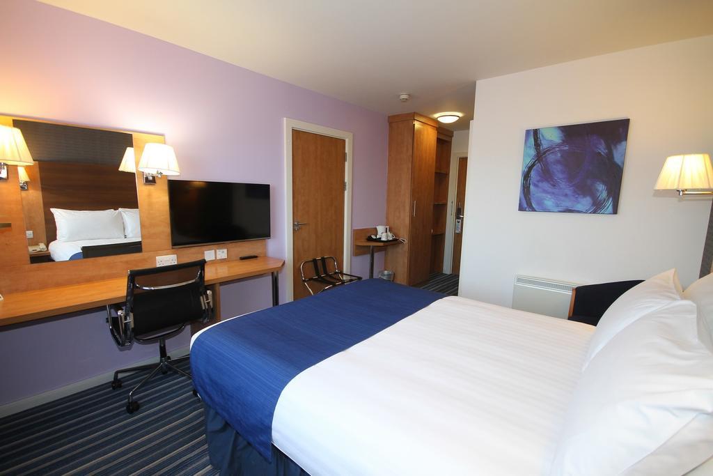 Holiday Inn Express Nuneaton By Ihg Dış mekan fotoğraf
