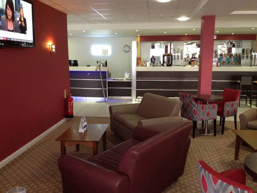 Holiday Inn Express Nuneaton By Ihg Dış mekan fotoğraf